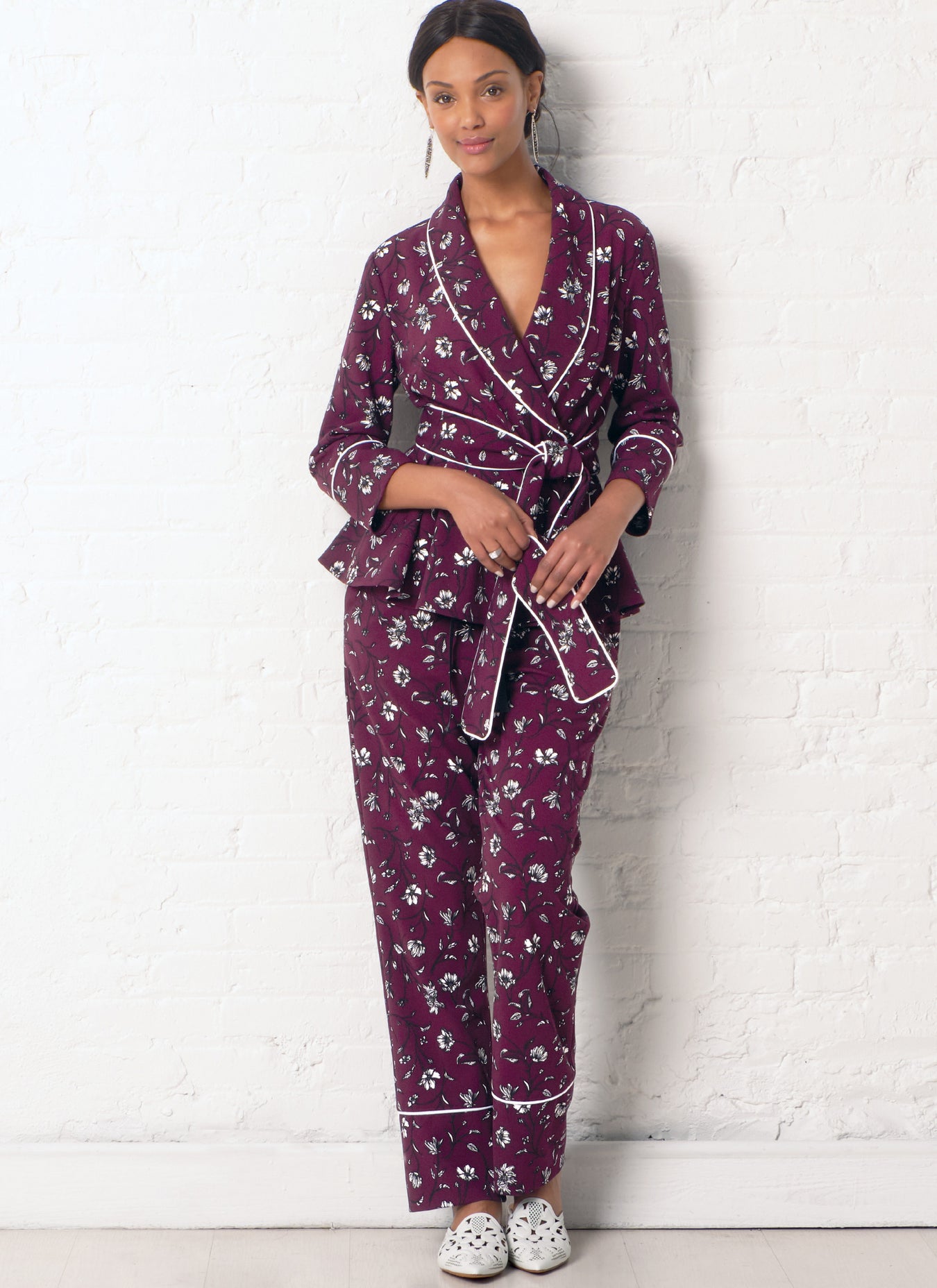 sewing patterns for pyjamas, dressing gowns and sleepwear at Jaycotts