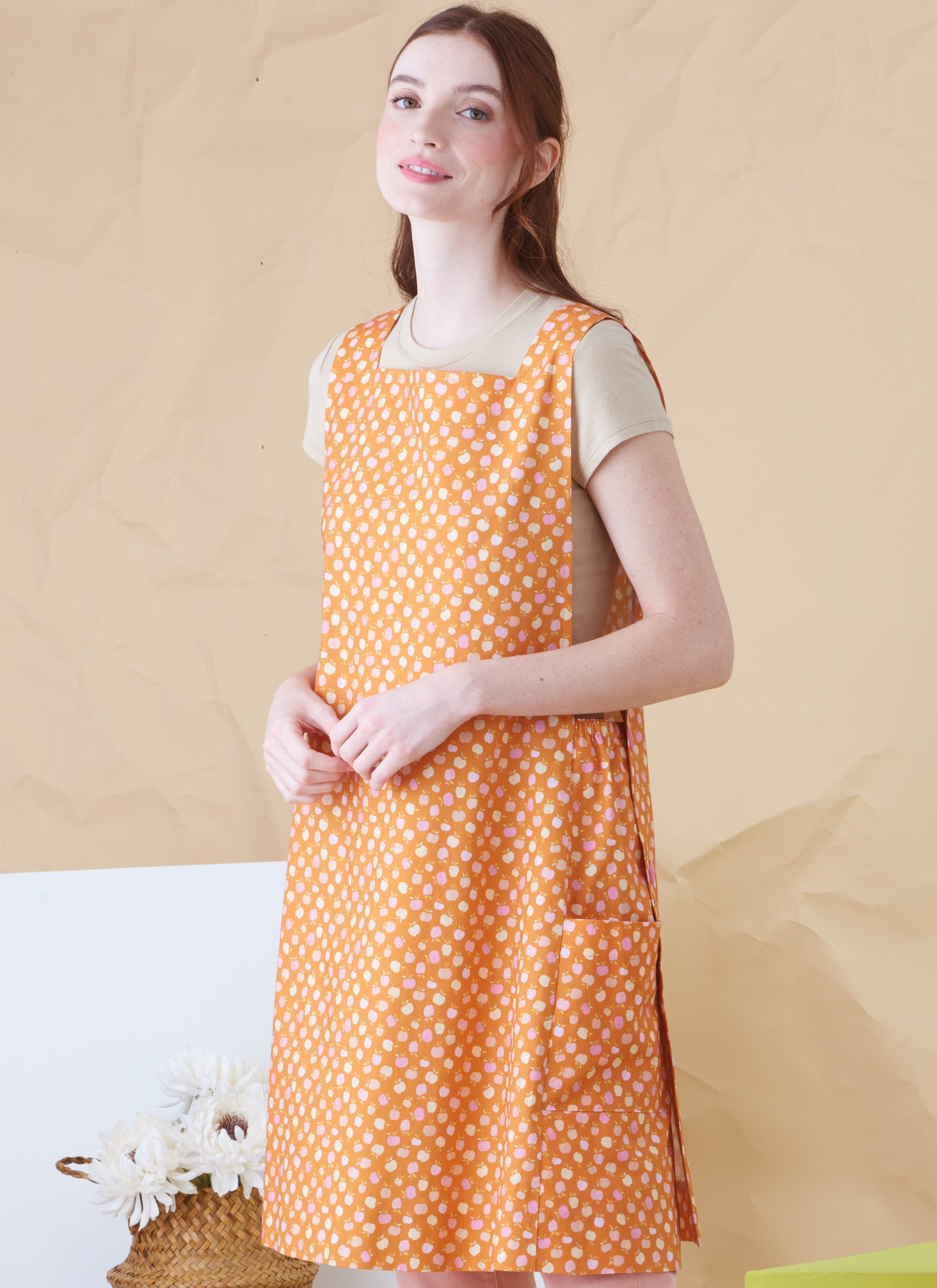 Simplicity 9766 sewing pattern Misses' Tabard Aprons by Elaine Heigl Designs from Jaycotts Sewing Supplies
