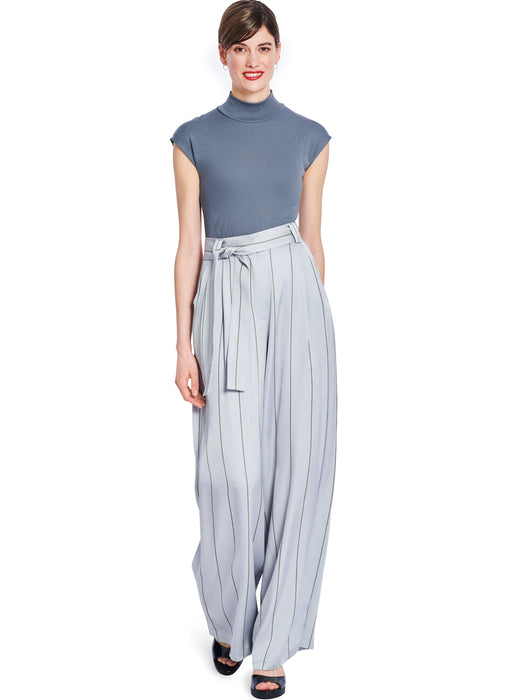 Burda style sewing pattern 5718 Misses' Trousers and shorts from Jaycotts Sewing Supplies