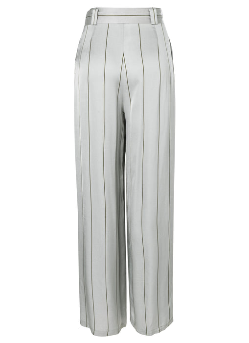 Burda style sewing pattern 5718 Misses' Trousers and shorts from Jaycotts Sewing Supplies