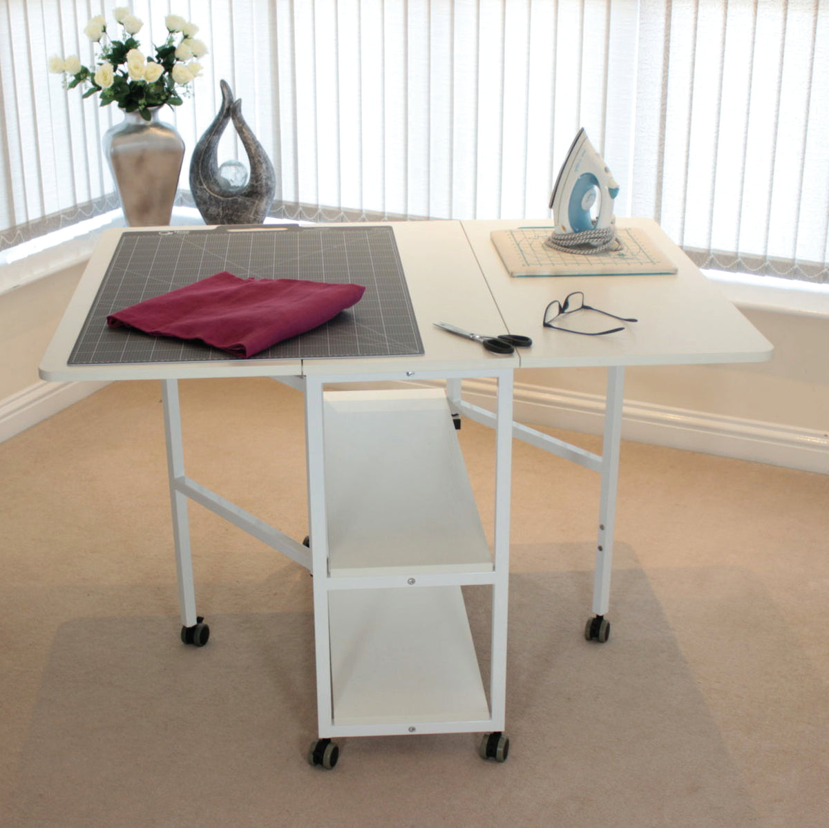 Horn Compact HiLo sewing table - Free Chair! — jaycotts.co.uk - Sewing ...