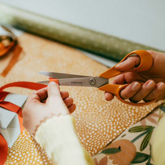 Fiskars Classic Universal scissors 21cm from Jaycotts Sewing Supplies