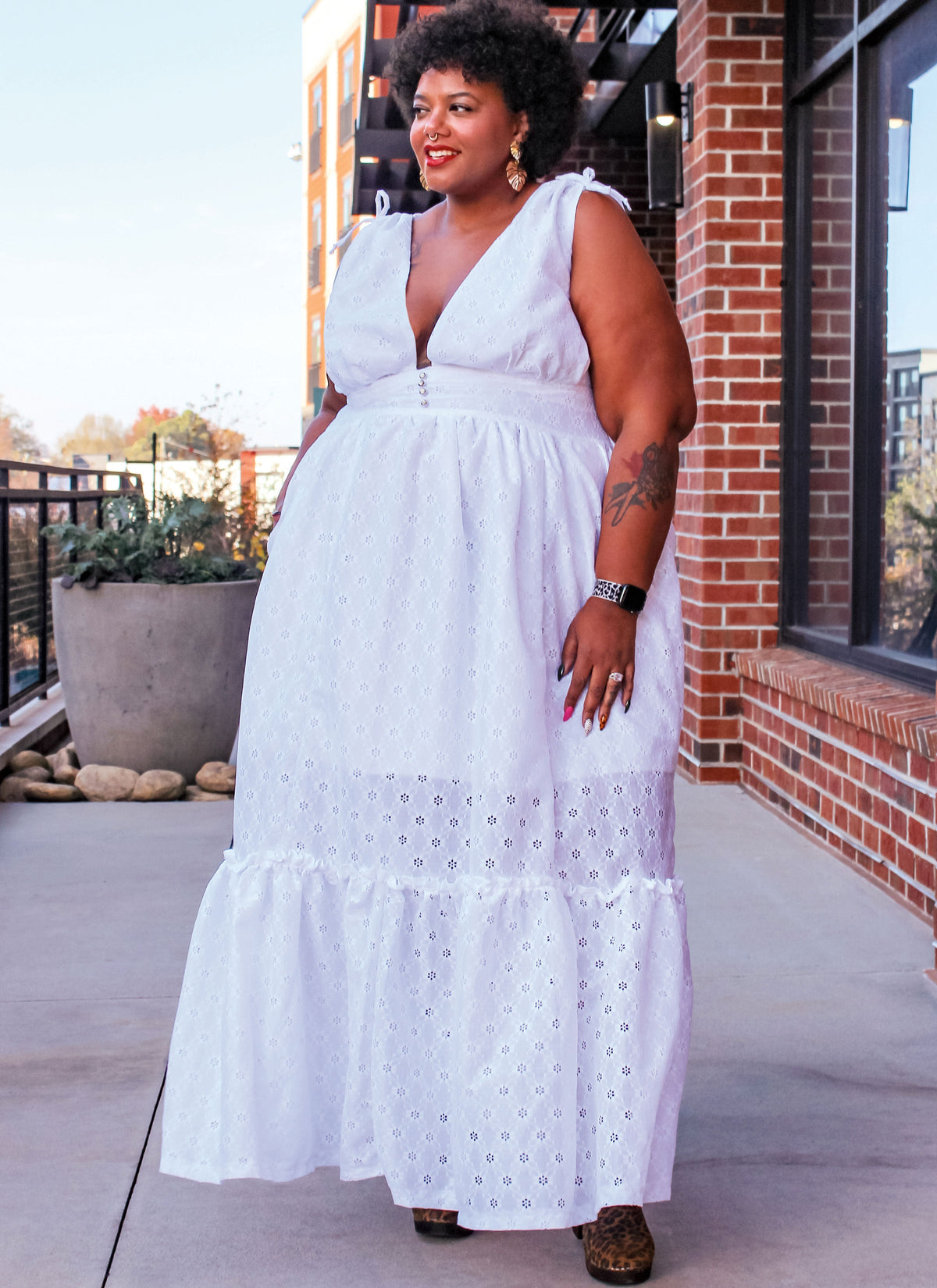 Know Me sewing pattern number 2072 Jumpsuit and Dress by Aaronica B