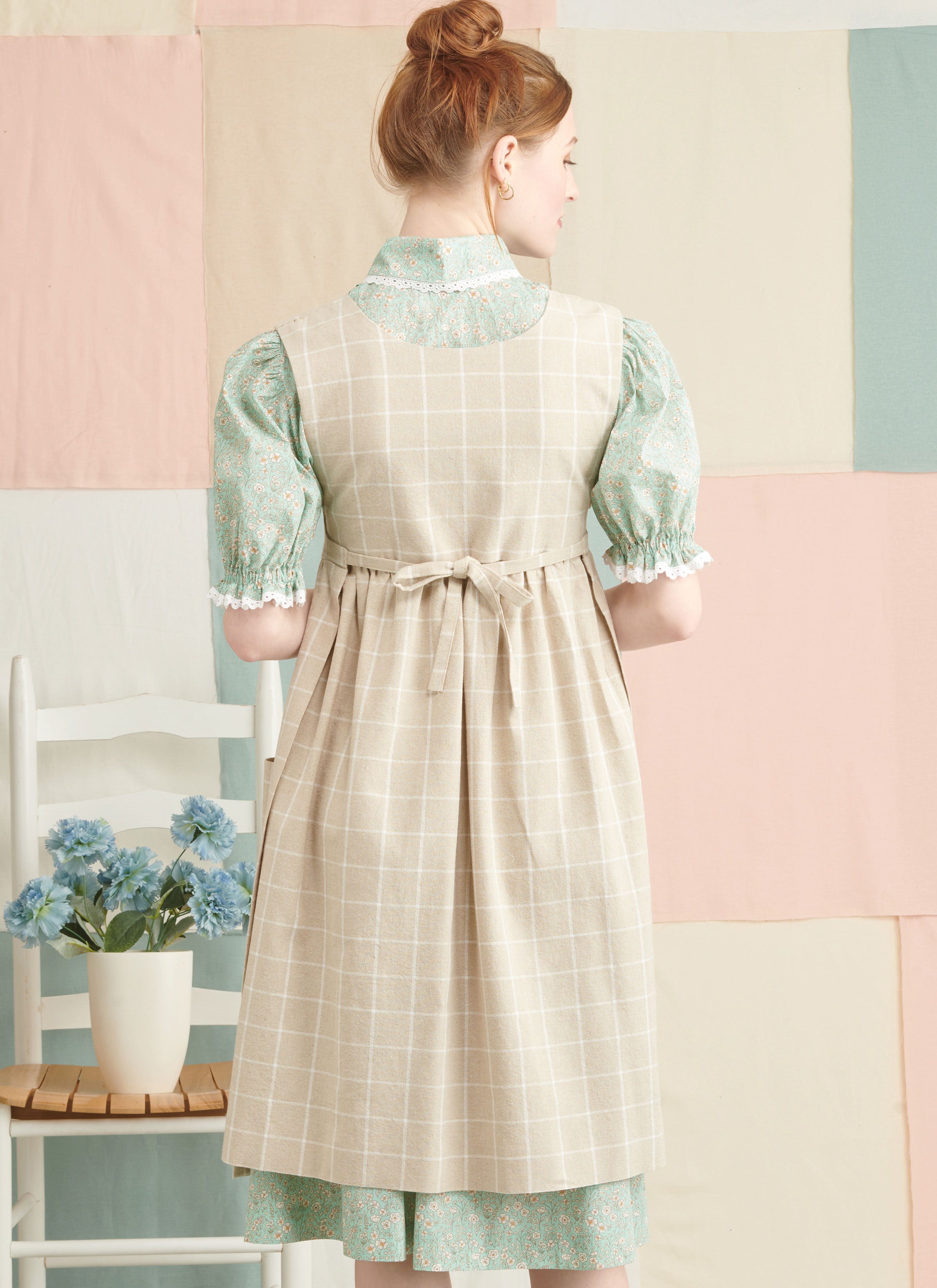 Simplicity sewing pattern 9835 Misses' Dress and Pinafore Apron by Elaine Heigl Designs from Jaycotts Sewing Supplies