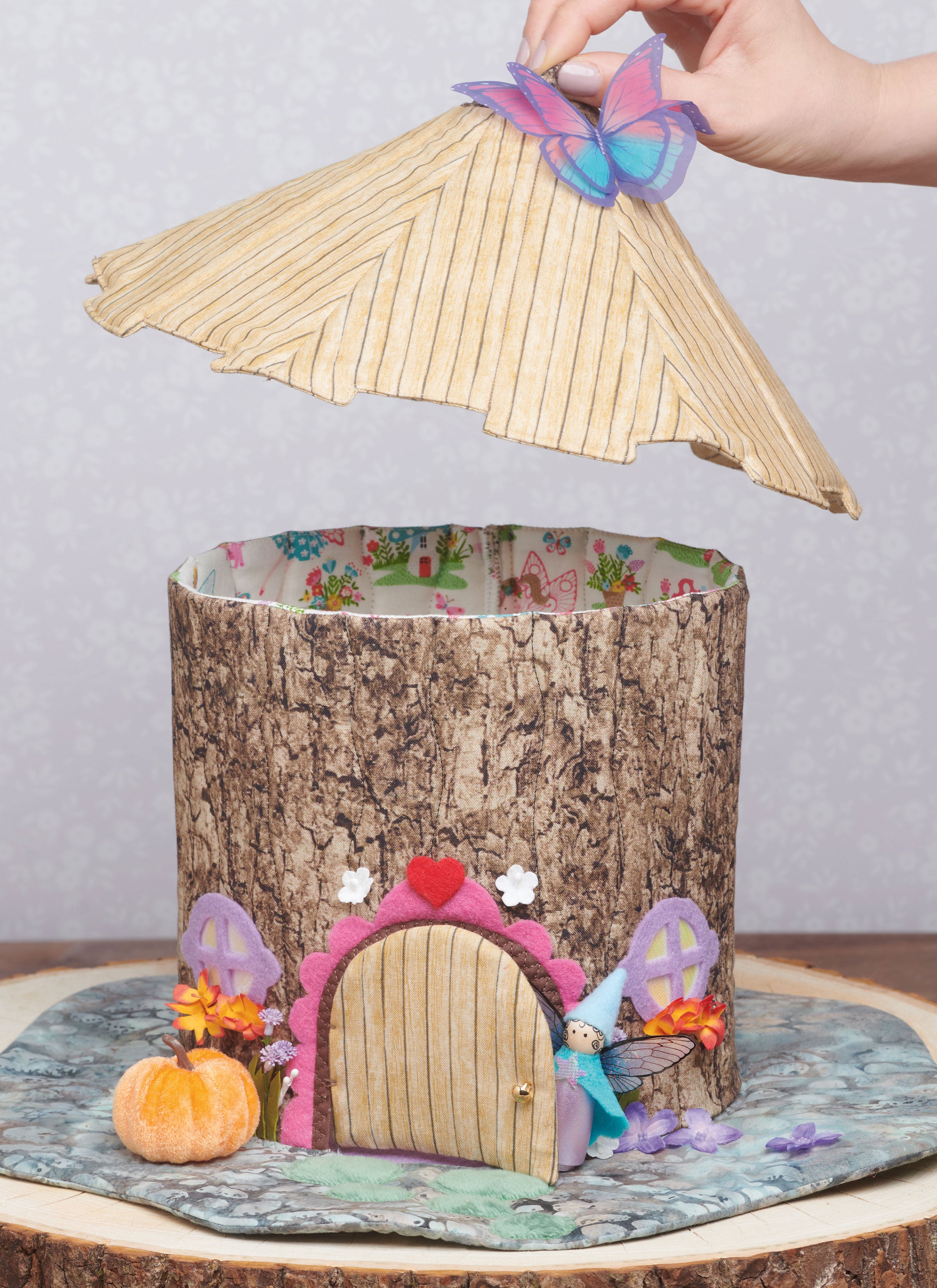 Simplicity sewing pattern 9839 Fabric Critter Houses and Peg Doll Acce ...