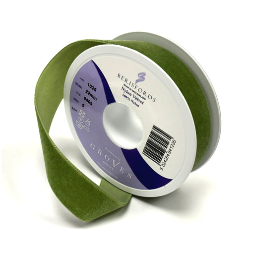 Berisfords Bocage Green Velvet | 5m Roll from Jaycotts Sewing Supplies