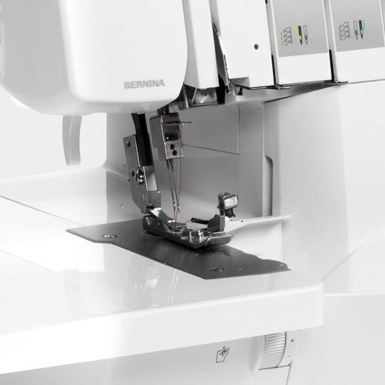 Bernina L460 overlocker Ex Display Save £80 from Jaycotts Sewing Supplies