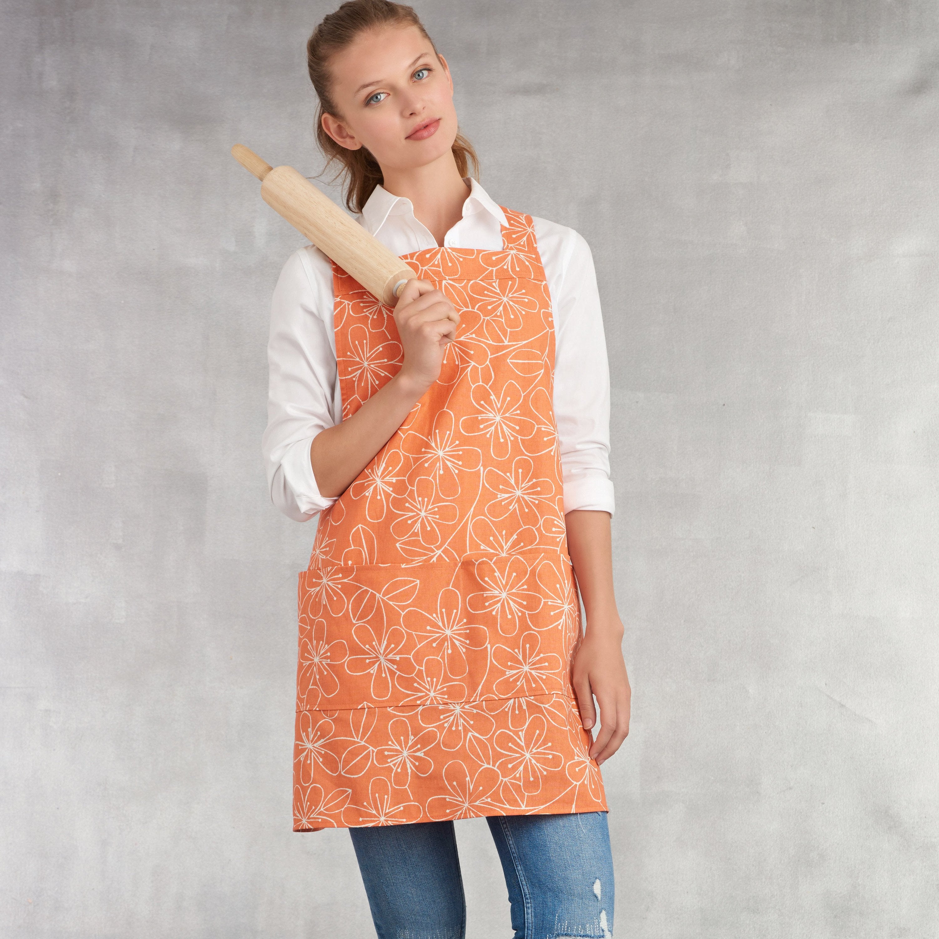 Simplicity Sewing Pattern 9409 Misses' Aprons from Jaycotts Sewing Supplies