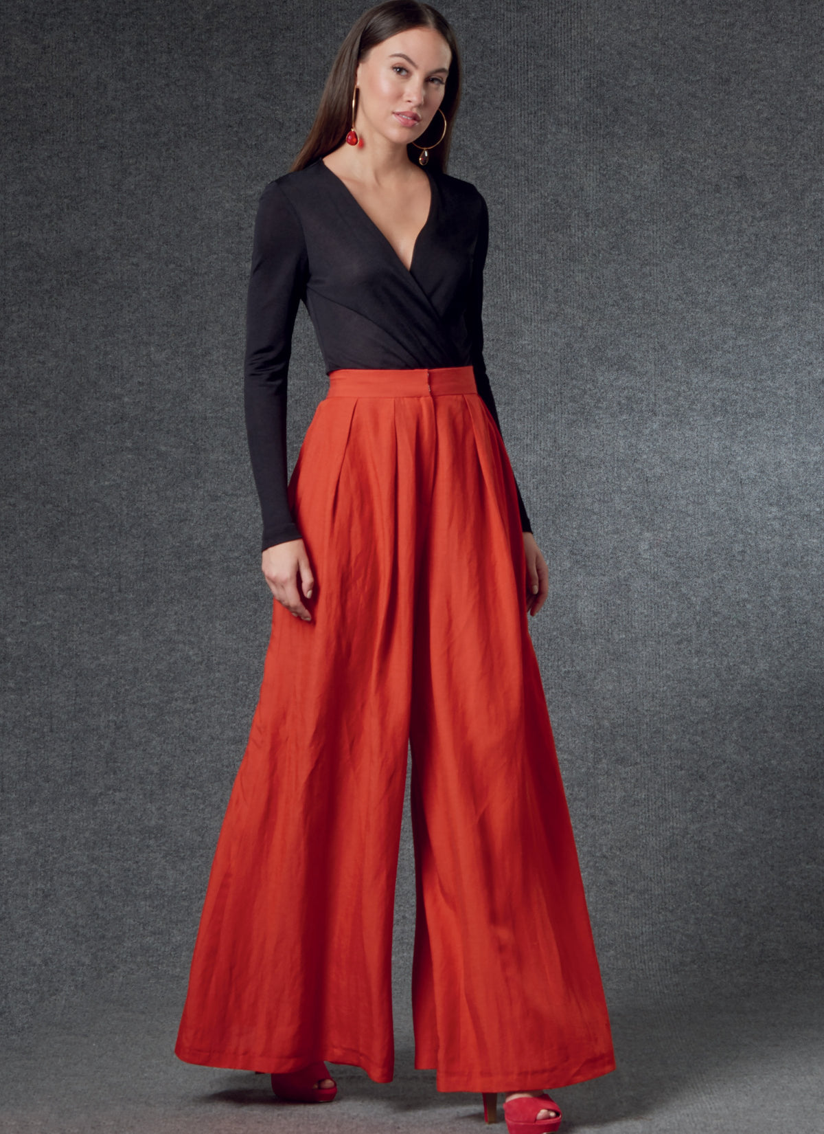Vogue 1772 Trousers Sewing Pattern from Jaycotts Sewing Supplies