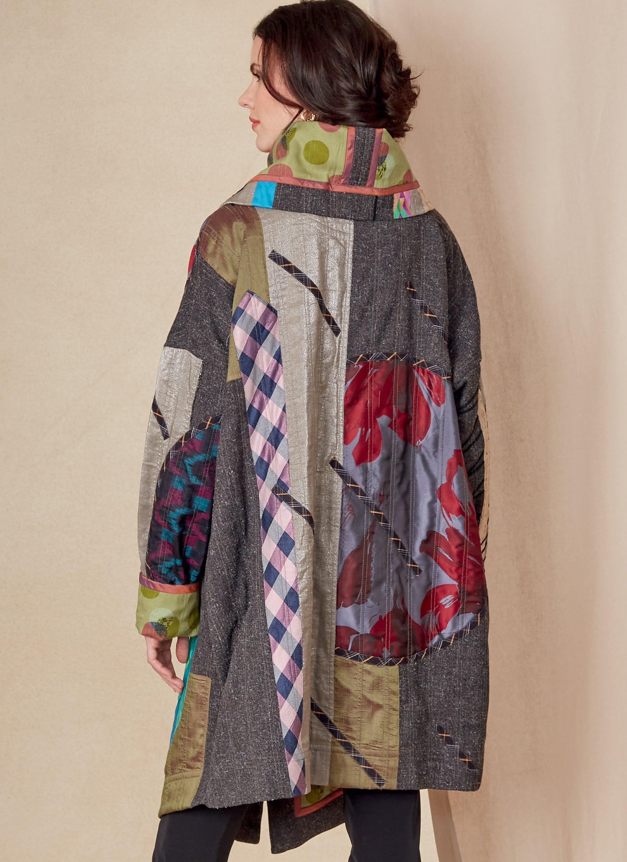 Vogue V1816 Misses' Reversible Coat sewing pattern — jaycotts.co.uk ...