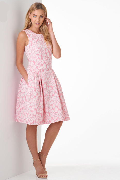 New Look Pattern: NL6341 Misses' Dress in Three Lengths — jaycotts.co.uk New Look Pattern: NL6341 Misses' Dress in Three Lengths — jaycotts.co.uk