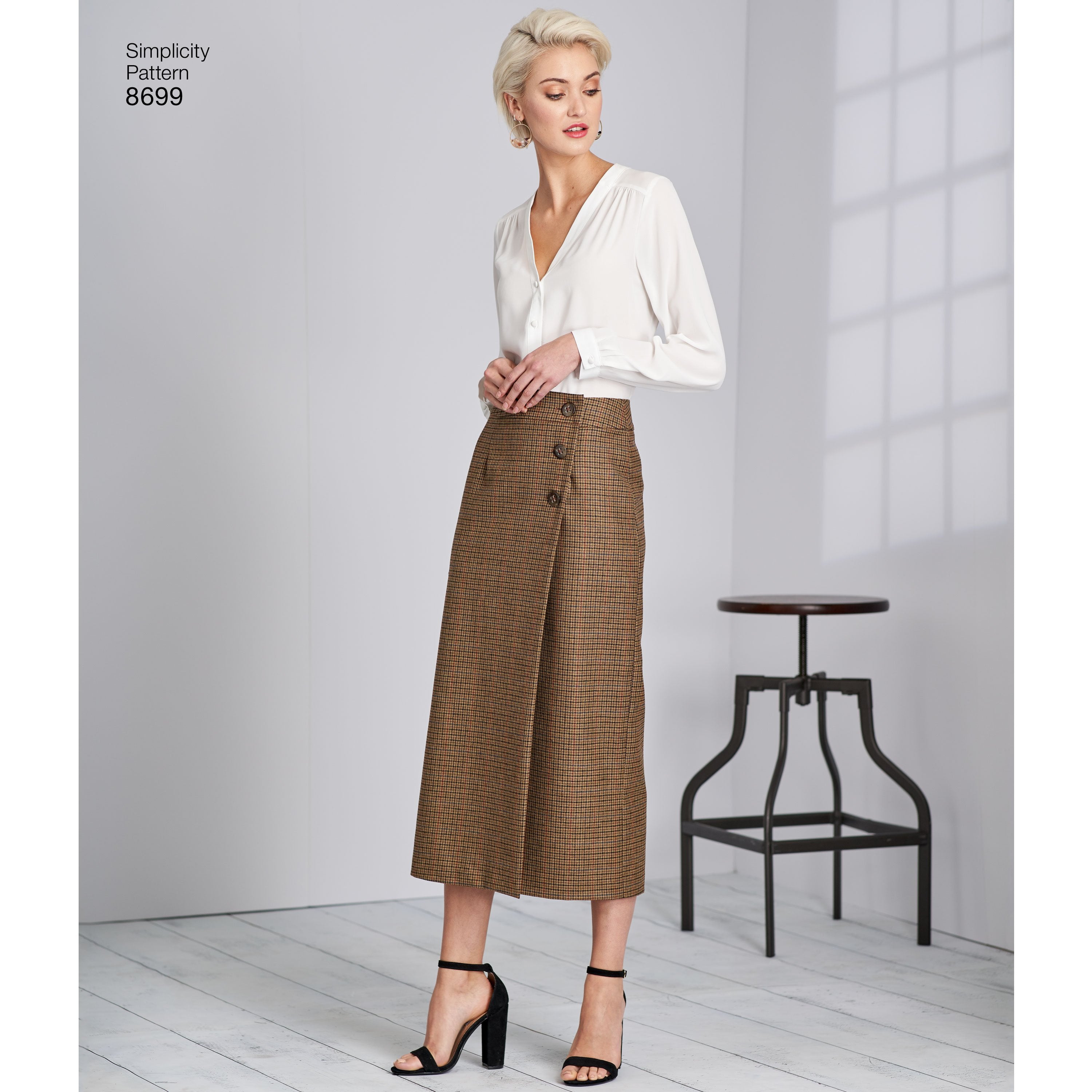 Simplicity Pattern 8699 Buttoned wrap front skirts from Jaycotts Sewing Supplies