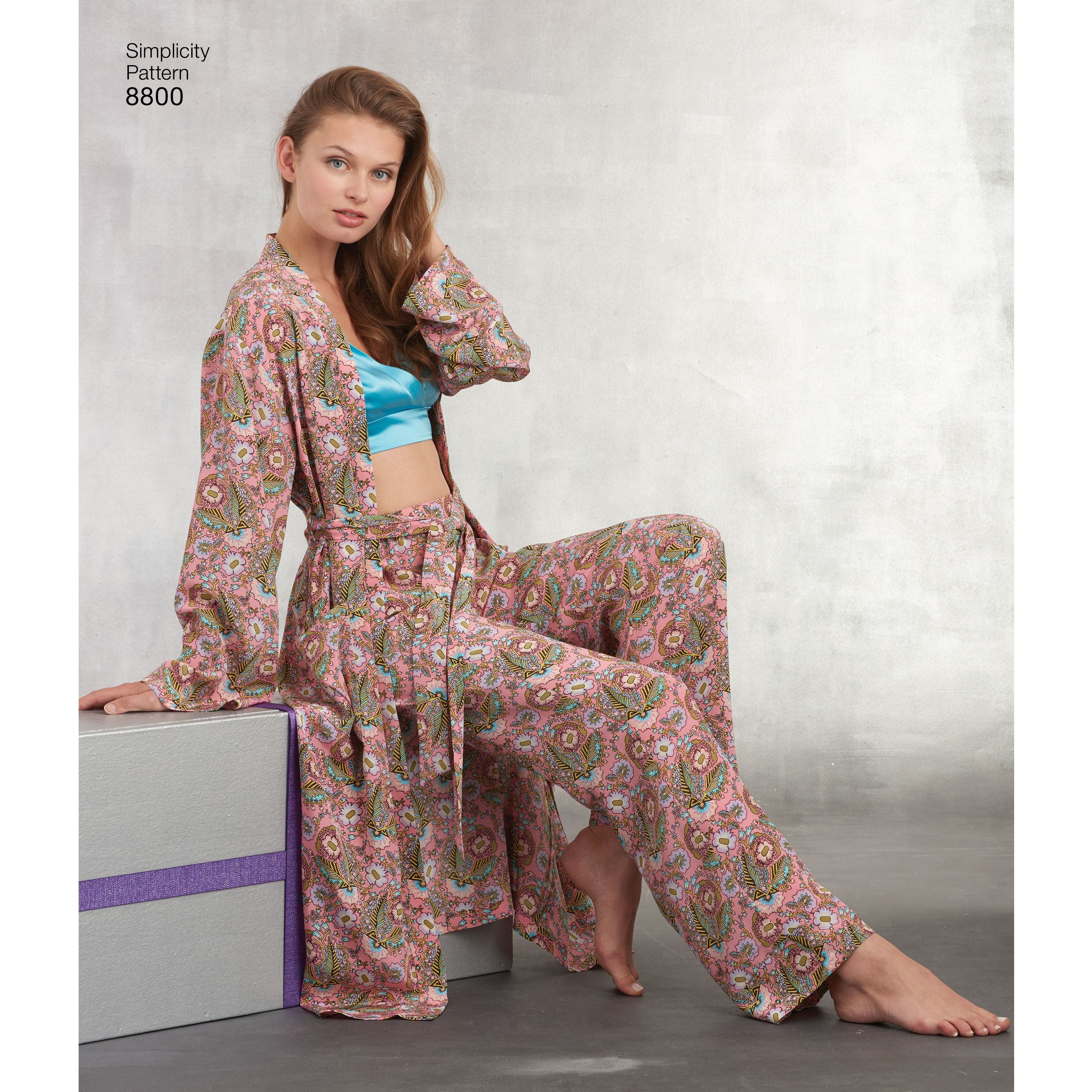 Simplicity Pattern 8800 misses robe pants top from Jaycotts Sewing Supplies