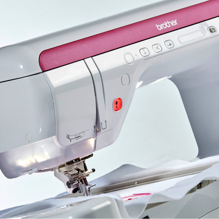 Brother Innov-is V3 LE - Free Software worth £399 from Jaycotts Sewing Supplies